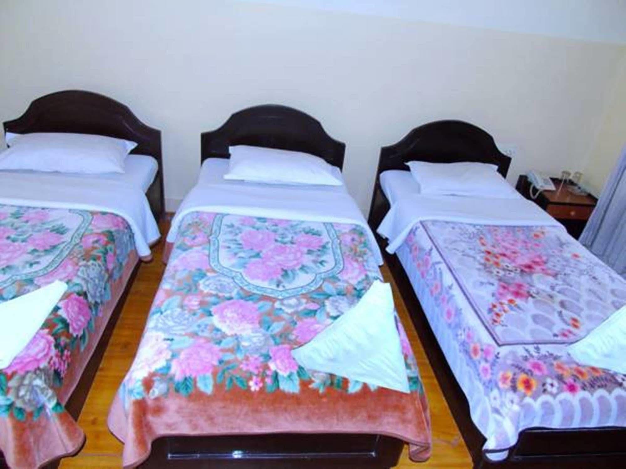 Hotel Trip Pokhara Kültér fotó