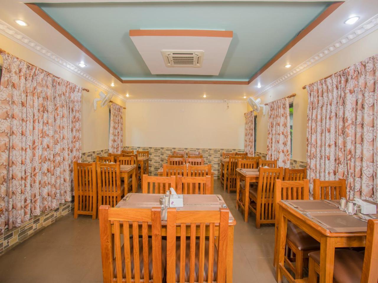 Hotel Trip Pokhara Kültér fotó