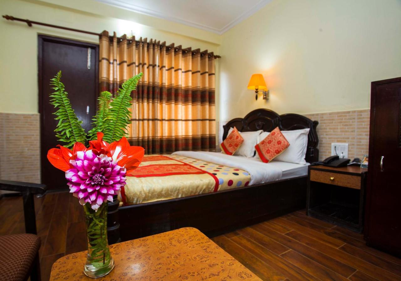 Hotel Trip Pokhara Kültér fotó