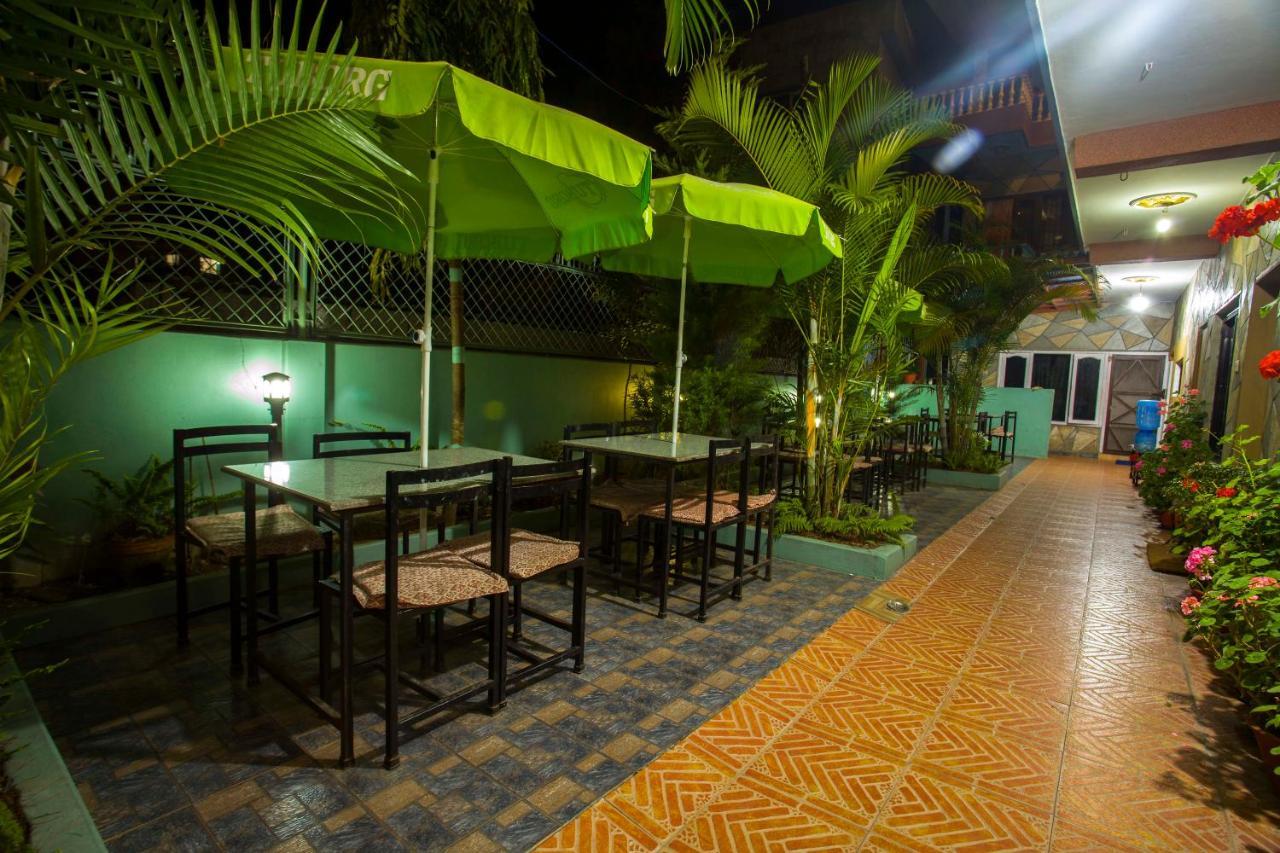 Hotel Trip Pokhara Kültér fotó
