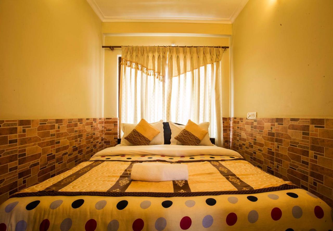Hotel Trip Pokhara Kültér fotó