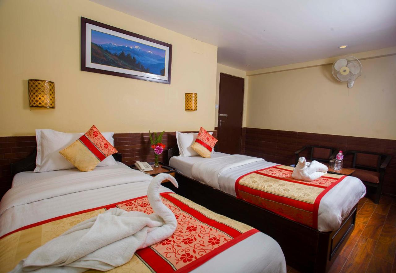 Hotel Trip Pokhara Kültér fotó