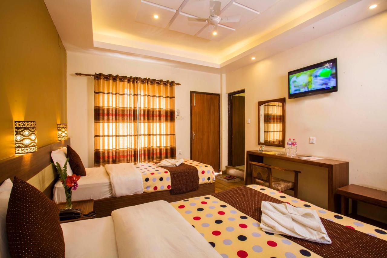 Hotel Trip Pokhara Kültér fotó