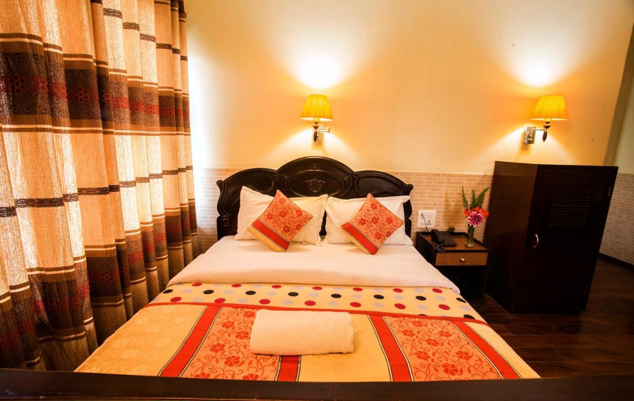 Hotel Trip Pokhara Kültér fotó
