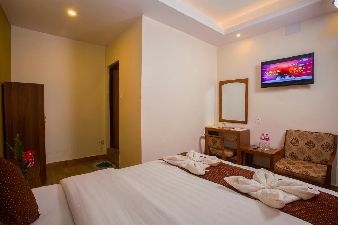 Hotel Trip Pokhara Kültér fotó